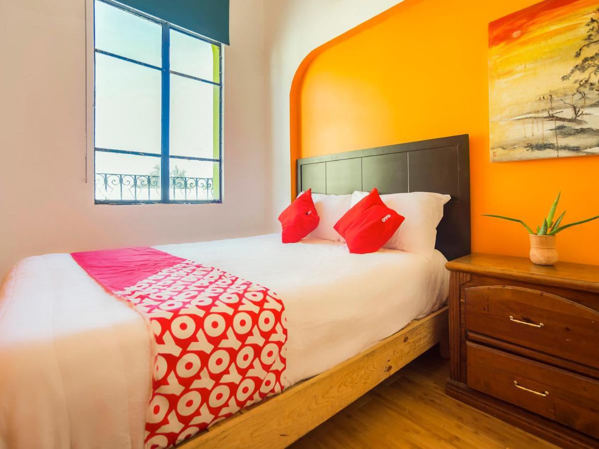 Oyo Hotel Hare Krishna Монтеррей Екстер'єр фото