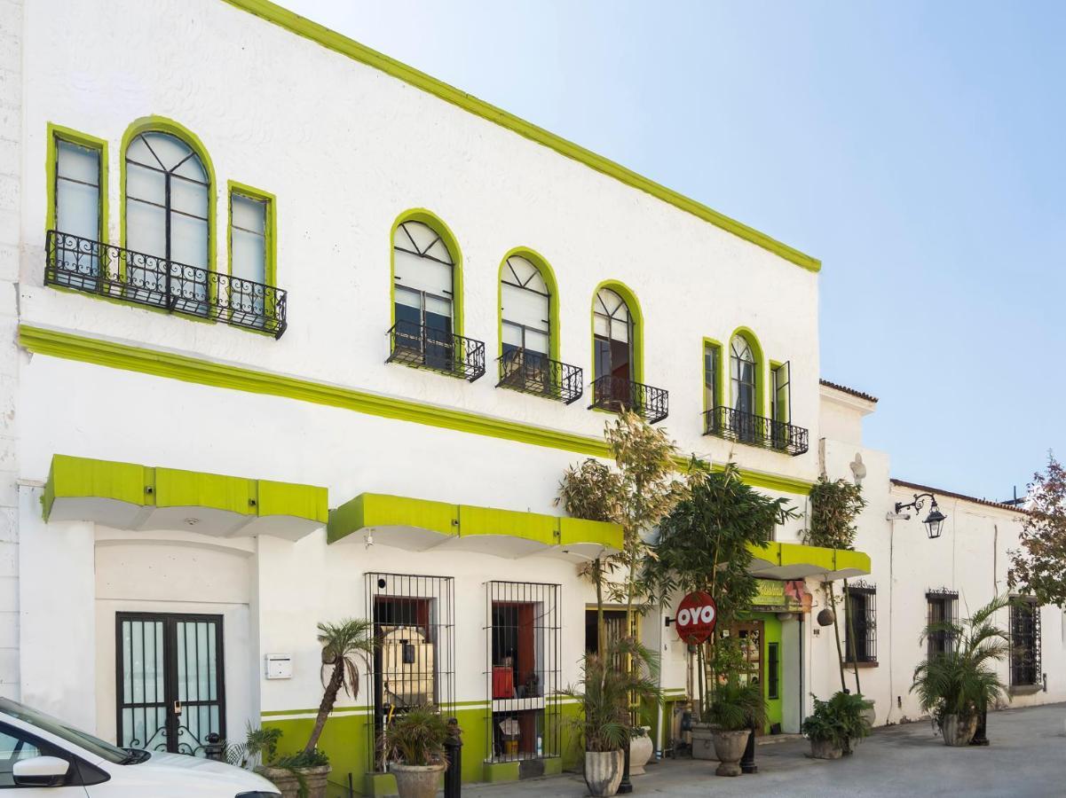 Oyo Hotel Hare Krishna Монтеррей Екстер'єр фото