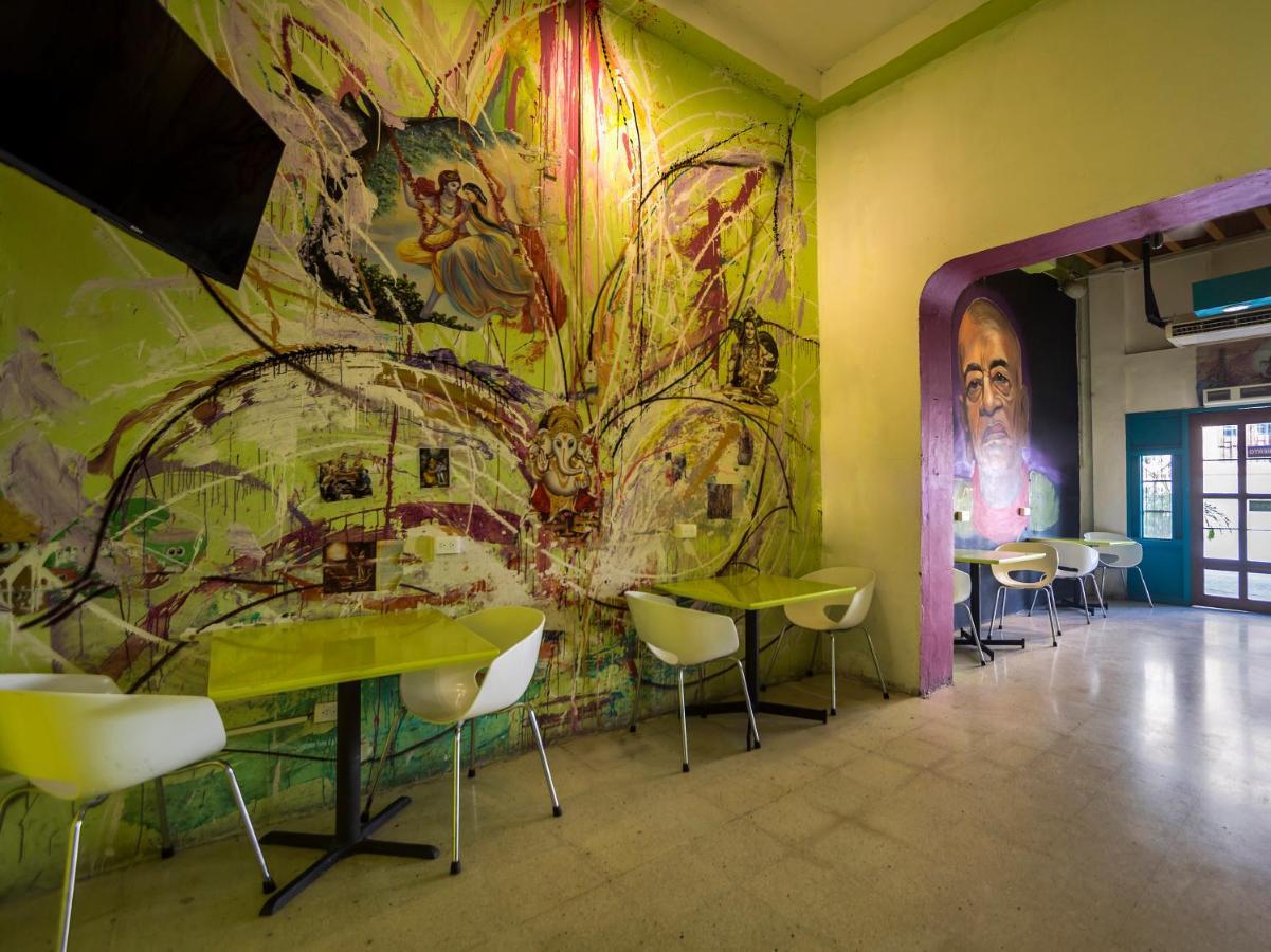 Oyo Hotel Hare Krishna Монтеррей Екстер'єр фото